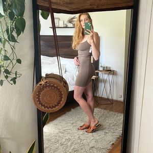 NWT Aritzia Wilfred Free Tiny Dress in Shitake